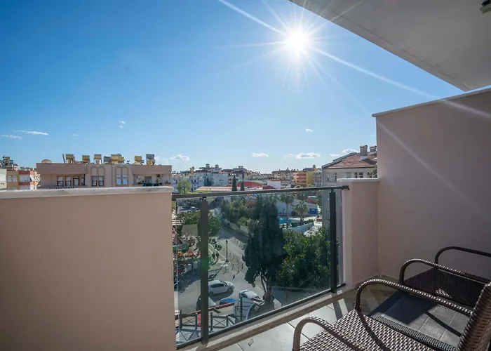 Aslan Corner 阿拉尼亚