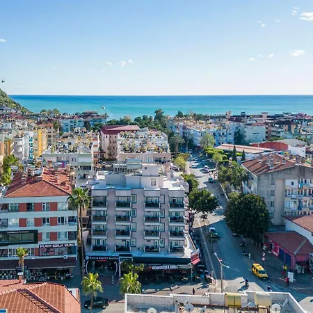 Aslan Corner Hotel